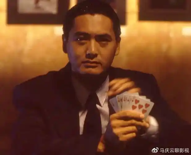 时隔5年重回大银幕,这一次发哥演的"赌神"癫狂又潦草!__财经头条