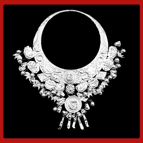 苗族小项项圈麻花项链吊坠胸饰女服服饰表演民族服装