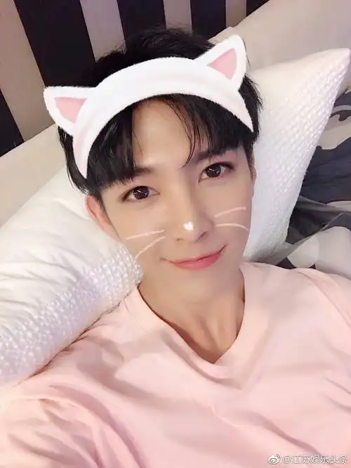 炎亚纶自曝曾有抑郁经历