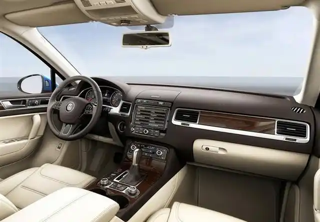 改款途锐官图发布 北京车展亮相