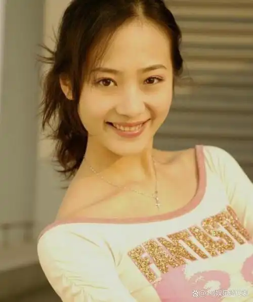 曲栅栅:不后悔嫁黄海波,凭《狂飙》走红,赚钱养夫8年苦尽甘来