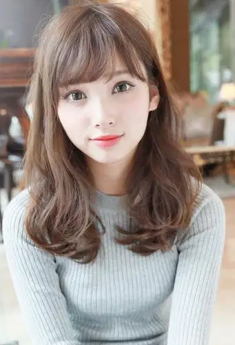 女生最迷人中长卷发大全打理时髦洋气卷烫头发设计