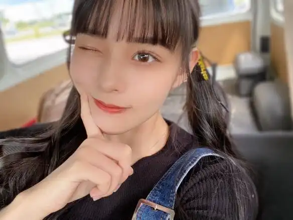 身体超柔韧17岁美少女偶像猪子れいあ美照赏