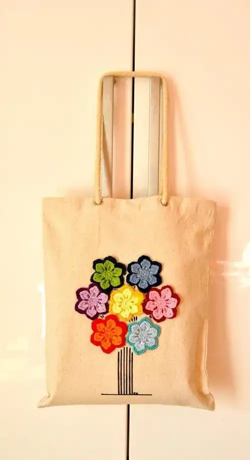 手工钩织花 手绘花朵完美结合的包包,会有别样个性的时尚!