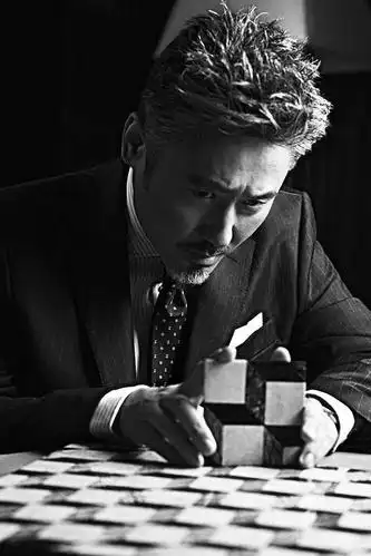 萌叔吴秀波风格百变手机壁纸高清原图查看46