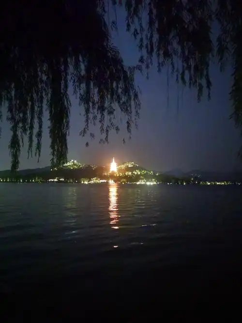 夜游西湖!