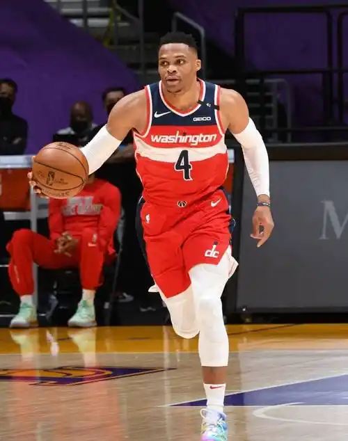 奇才豪取5连胜!