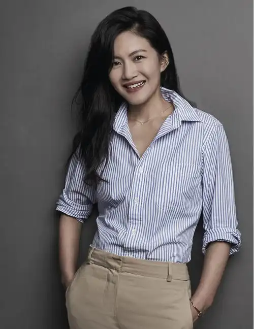 新加坡女艺人不一样的makeup look