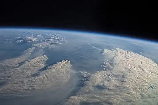 56张从太空看地球的摄影照片