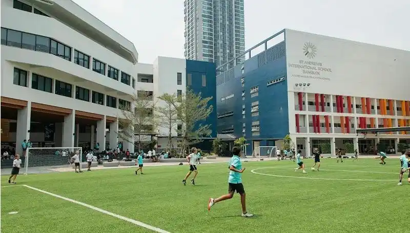 泰国娱乐场所疫情暴发多所国际学校停课