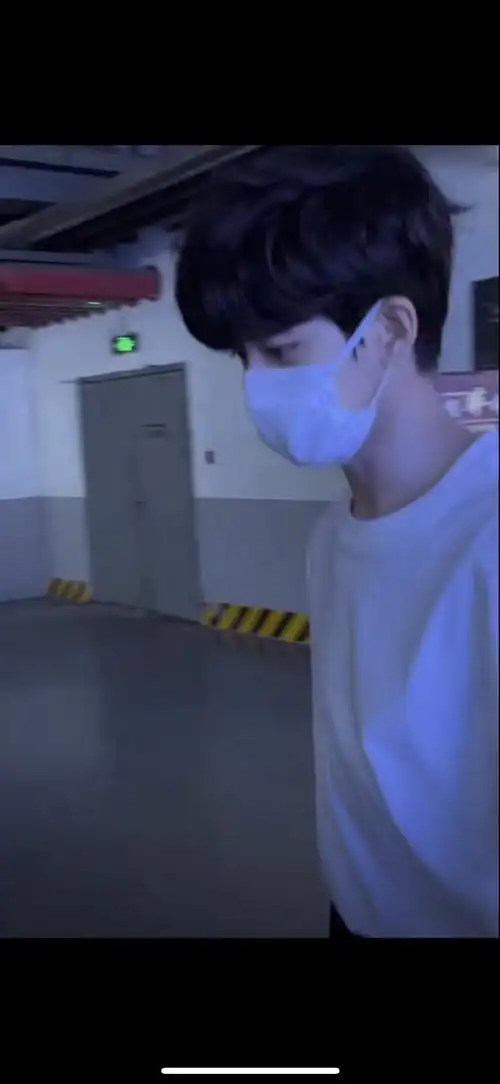 任嘉伦超话  从热血乒乓小将,到爱岗敬业机场地勤,从积极选秀唱跳歌手