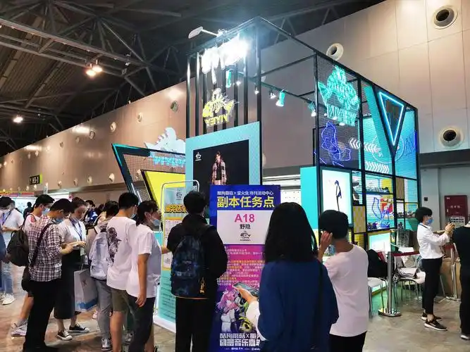 今日份快乐——穿着野隐潮鞋逛漫展,跟二次元小姐姐集邮太赞了_机会