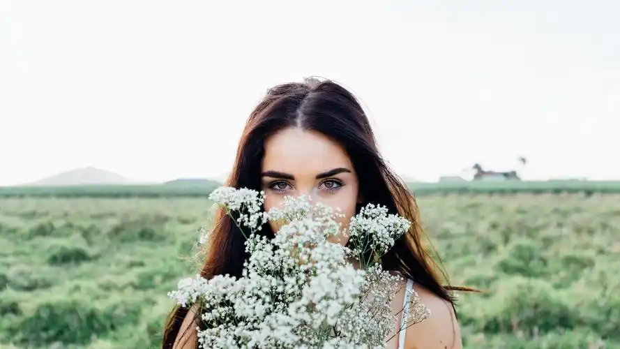 金发欧美美女高清电脑壁纸图片