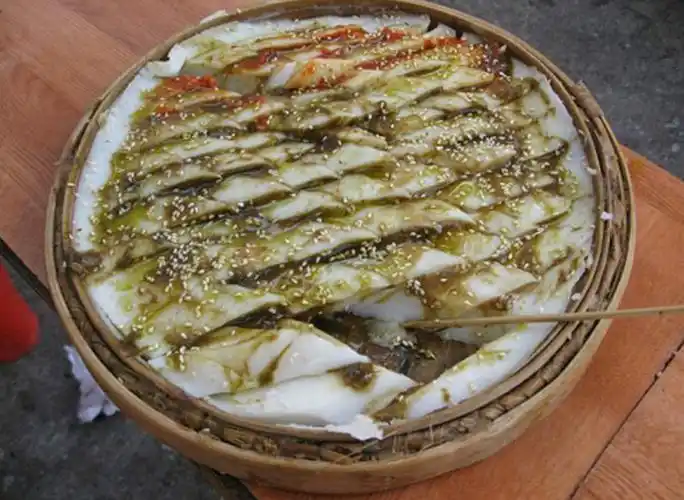 忘不掉的茂名风味茂名市茂南区区级非遗传统技艺簸箕炊儿时的味道