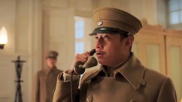 少帅:张学良下达收缴军械不准抵抗的命令,无辜士兵惨遭牺牲