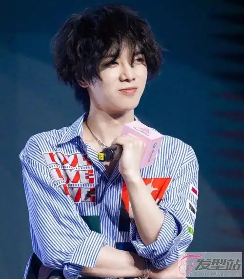 男烫头小羊毛卷 从小鲜肉到"老腊肉"