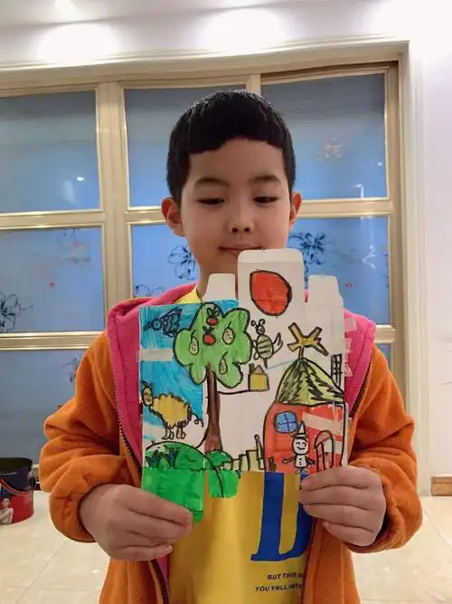 线上美术课-《由小变大的画》