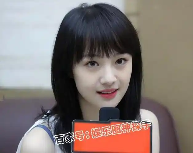 郑爽18岁时的照片被修复,网友:那时太好看了!