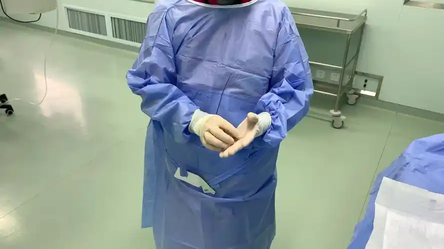 戴无菌手套演示