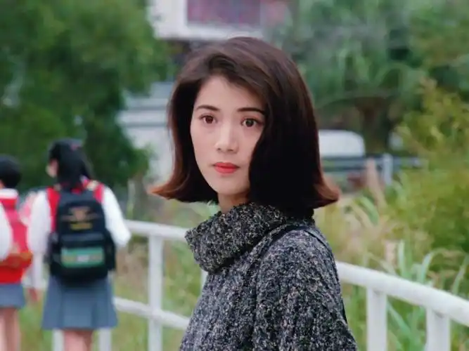 袁咏仪21-52岁银幕颜值变化,你看过她的哪几部电影