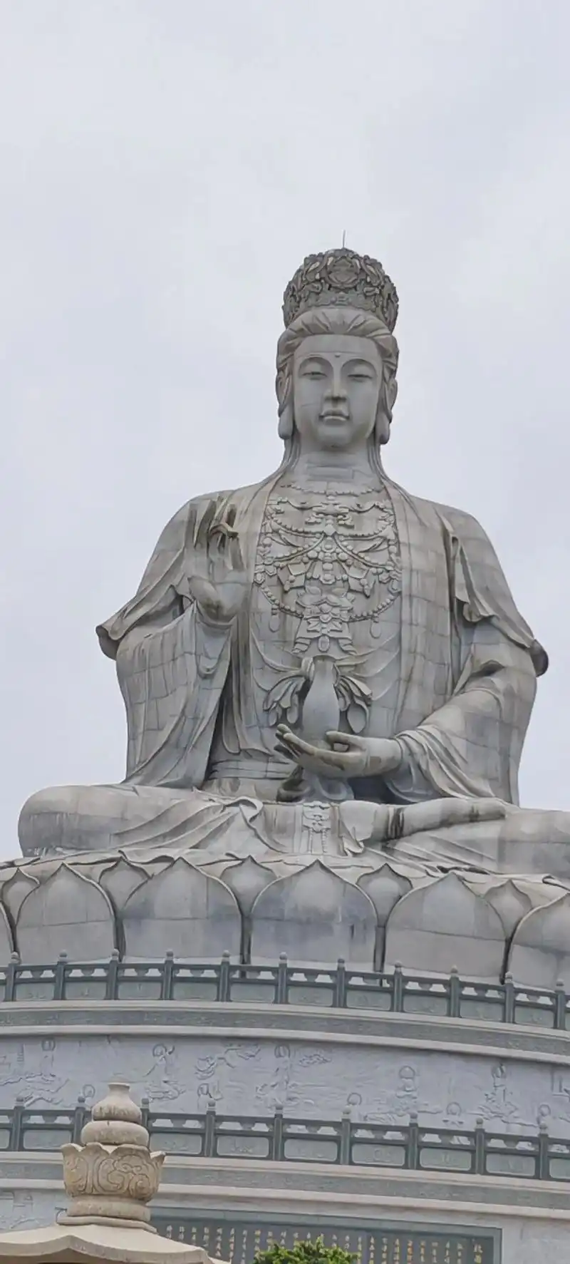 旧地重游,十三年前的九月十九观音菩萨生日是以朋友之名的身份来的