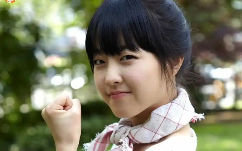 朴宝英剧照_可爱的国民妹妹朴宝英