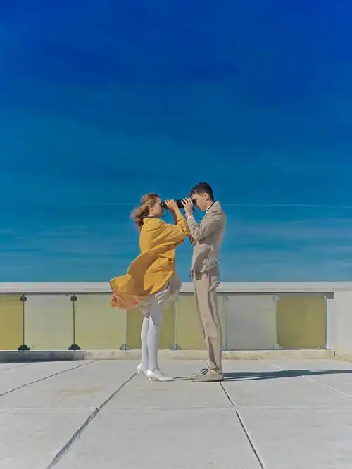 夏日小众情侣写真拍出亲密关系的哲学