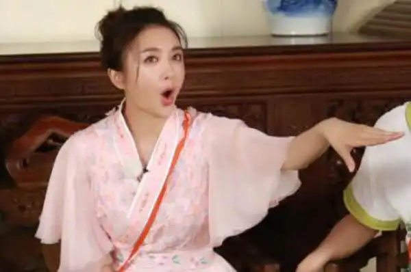 秦岚参加的综艺节目全介绍 喜剧总动员第二季颠覆形象