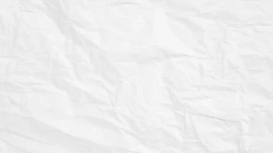 皱皱巴巴的白纸张宽屏高清背景图片