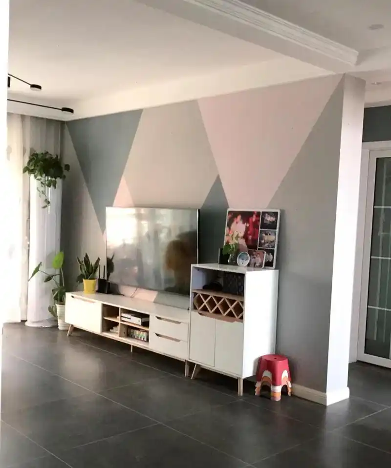等再买房,电视墙一定不做造型,学她家用乳胶漆刷图案,太漂亮了