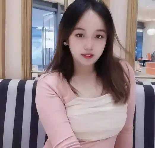 "鲶鱼"孙女嚣张炫富后续,崇洋媚外且生活开放,更多大料被挖出_爷爷