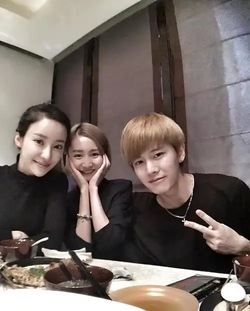 演员聂欢,陪伴任嘉伦从无到有,在家当全职太太也很幸福