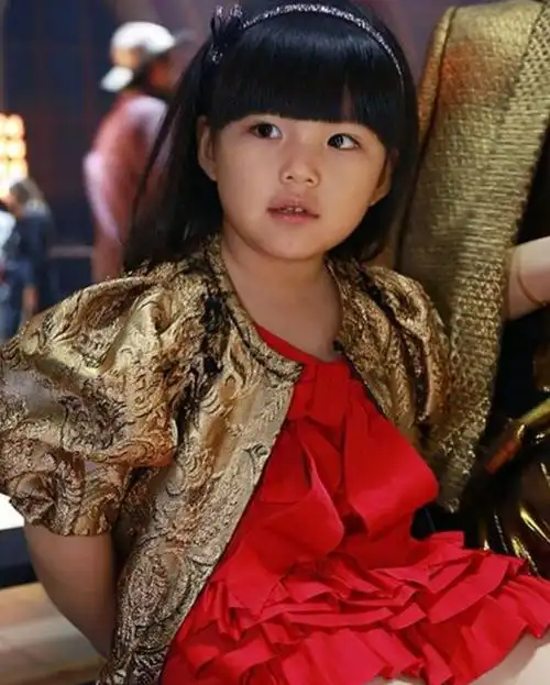 王诗龄的"蜕变":常因富养和肥胖上热搜,长大后的她变了许多