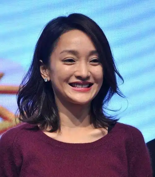 周迅的勇气:素颜出镜,向世界展示真实的自己
