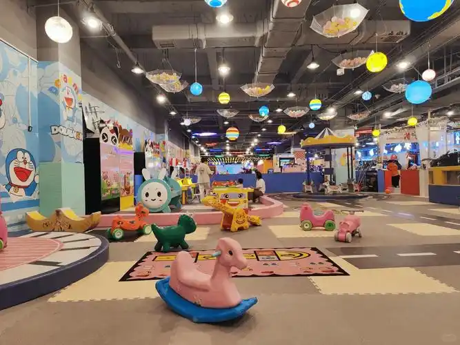 儿童游乐设施沉浸式畅玩的室内乐园