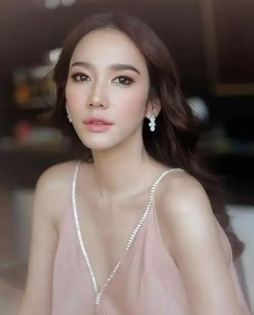 泰国性感女神aump颜值高演技好气质佳