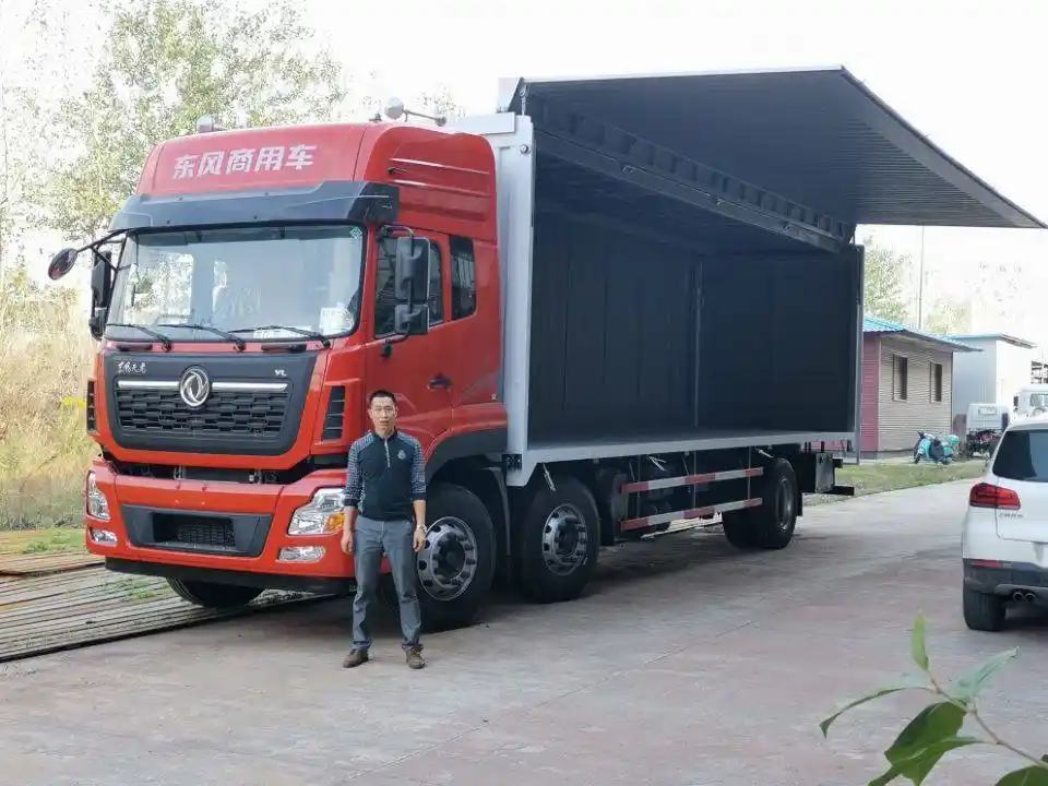 东风天龙飞翼车,翼展车,展翼车,翼开启厢式车长啥样