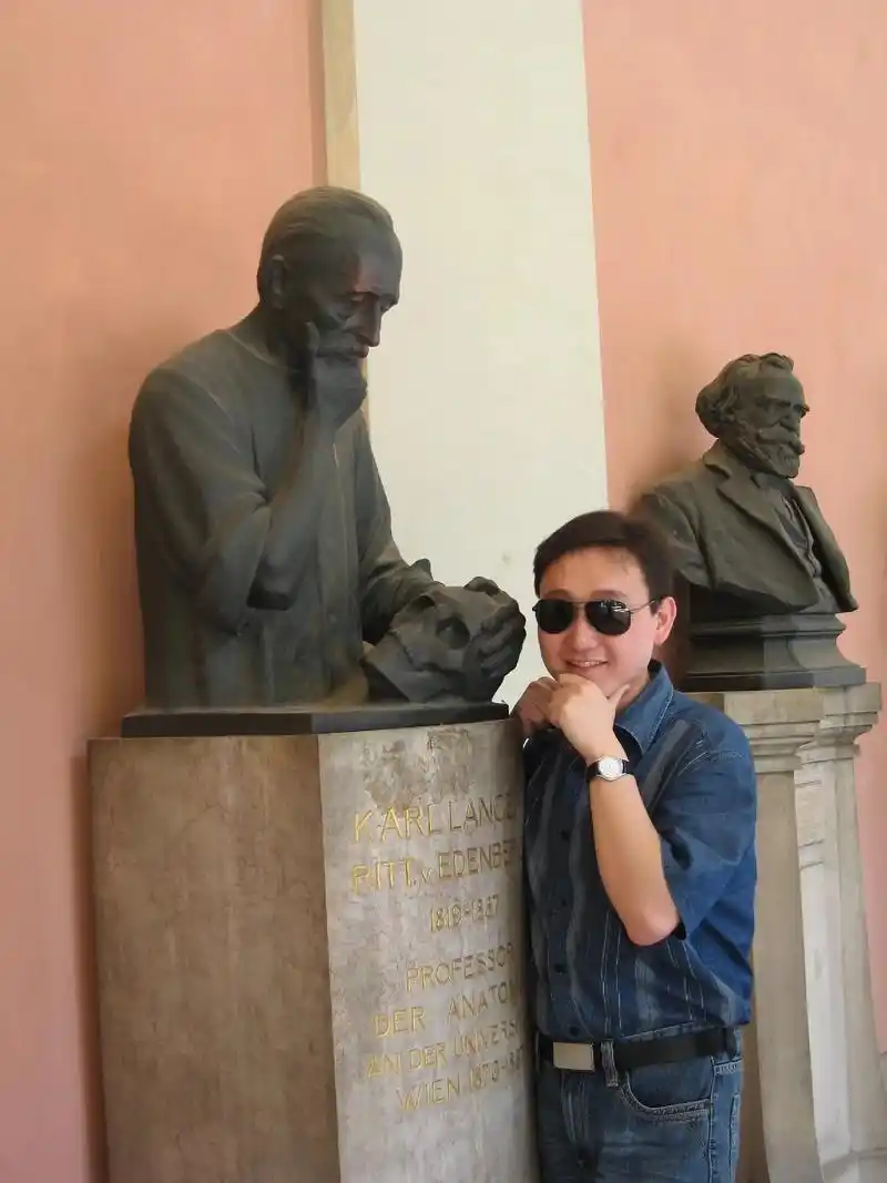 苏鑫博士 #每一张照片都是满满的回忆 #百营大战英雄贴@抖 - 抖音