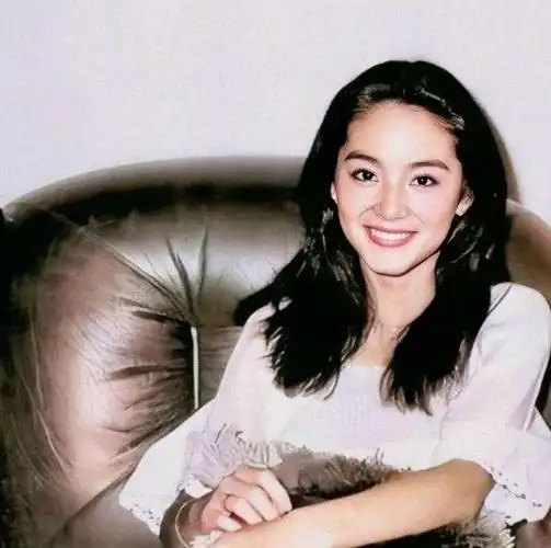 邵乔茵:千金小姐下嫁秦汉,因林青霞插足离婚,单身数年活成女王