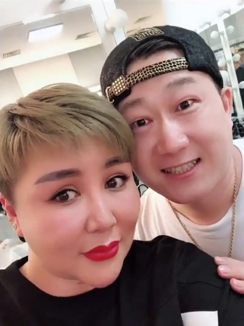 10月9日,德云社张鹤伦凌晨发文,直呼自己找不着家了.