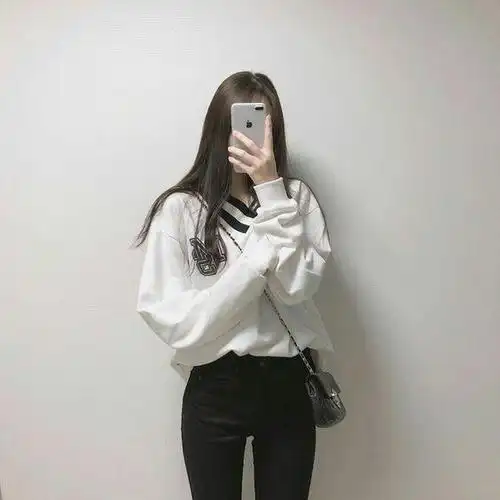 镜子自拍的高格调拍照技巧 可盐可甜有气质让你成为新一代的漂亮女神