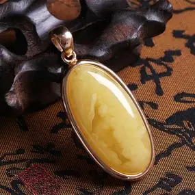 蜜蜡吊坠波兰图片