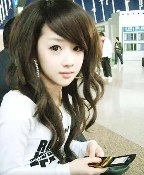 提及早期的网络红人程琳,相信大家并不感到陌生.