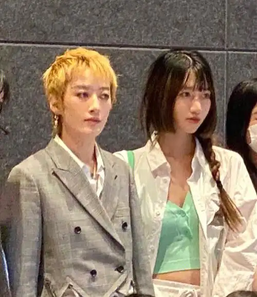 和曾轶可合影啦她好白啊