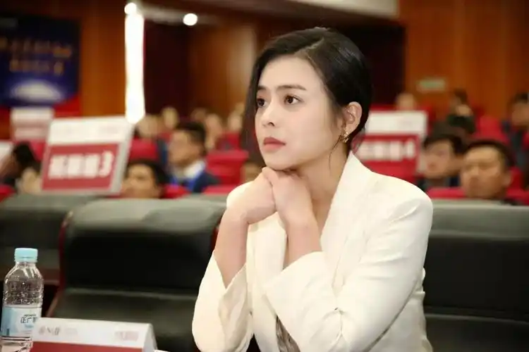 ta@saif | 陈辰:从主持人到天使投资人,人生快感来自学习新知