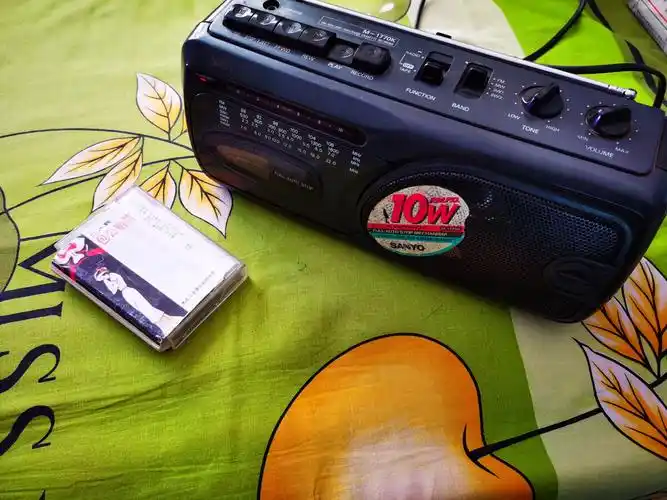 八十年代的流行电器录音机磁带