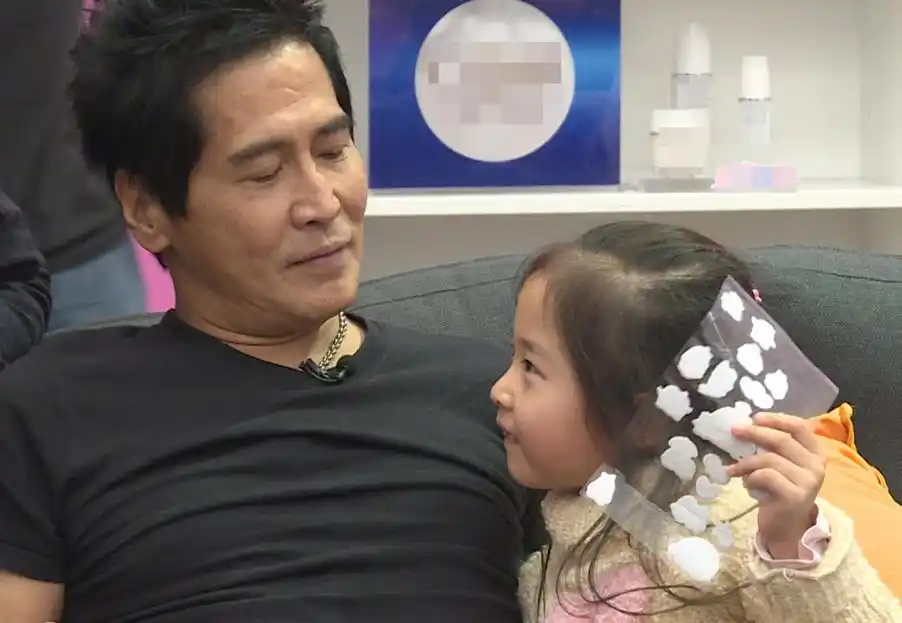 组图:中国之星齐秦女儿首曝光 刘欢玩火出状况_高清图集_新浪网