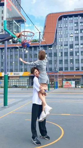 恋爱爹抱式抱抱你get到了吗