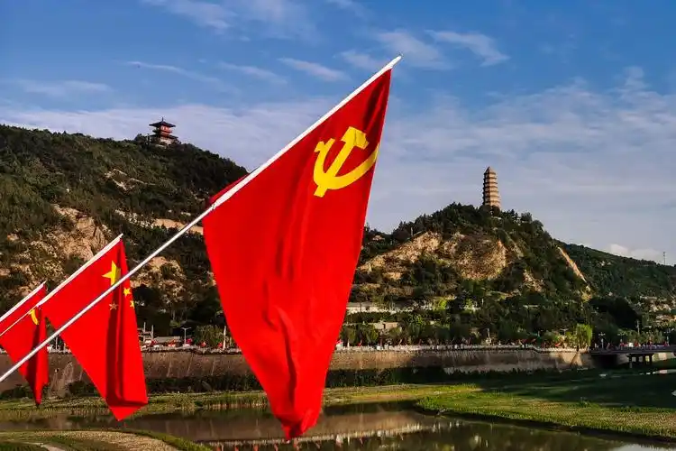 延安市:黄土地上唱响红色壮歌