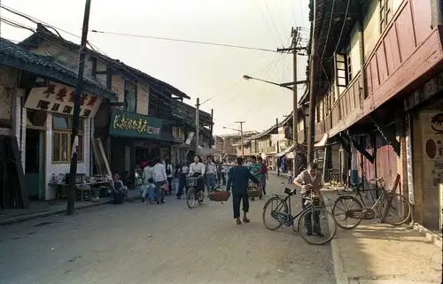 80年代人民南路广场的清真古寺
